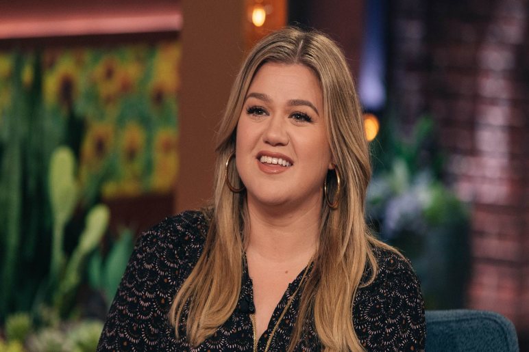 kelly clarkson net worth